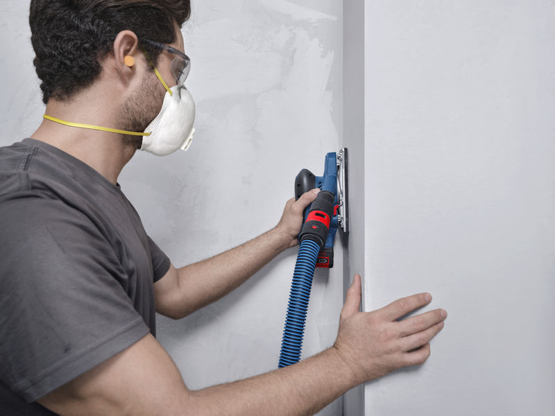 Anwendungsbild, Atemschutz, Gipskarton, Wandbearbeitung?, Werkzeug, Elektrischer Spachtel?