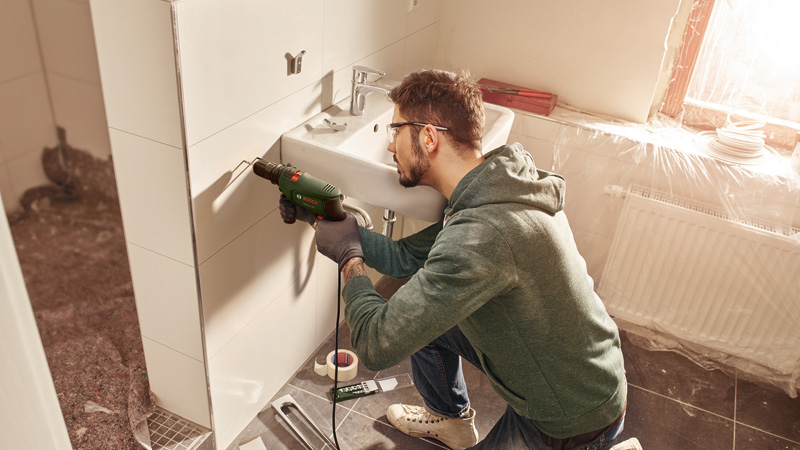 Anwendungsbild, Badezimmer-Installation, Waschbecken, Fliesen, Bohrmaschine, Haushaltswerkzeug