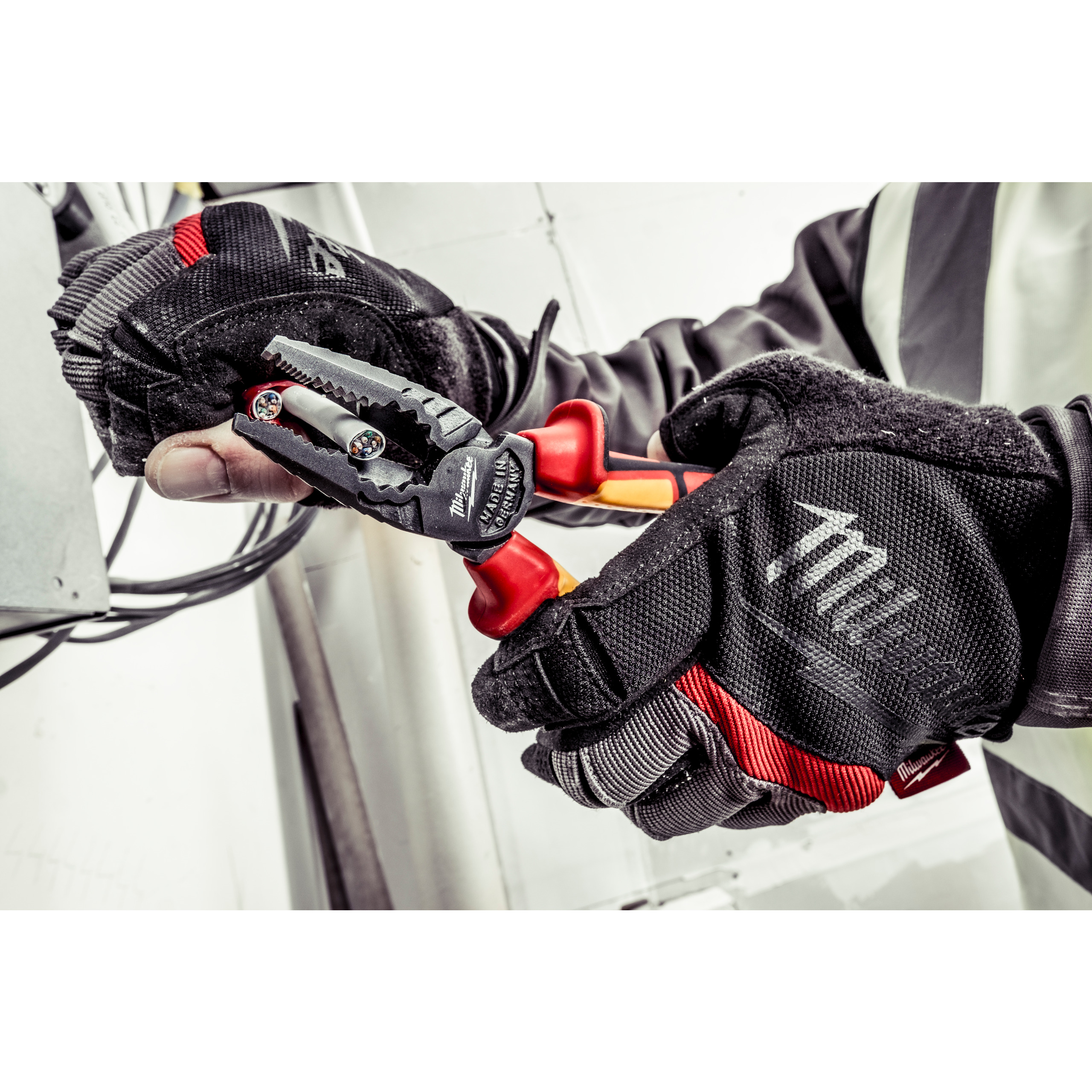 Milwaukee Kombizange VDE 180 mm Kombizange, geprüft