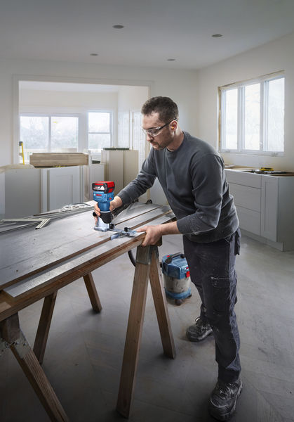 Bosch Akku-Oberfräse GLF 18V-8, L-BOXX 136