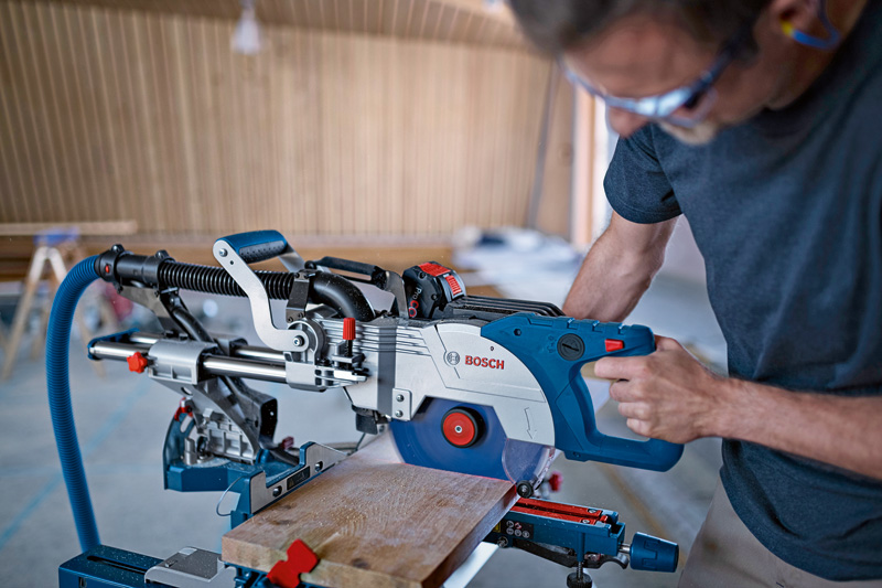 Bosch Akku-Kapp- u. Gehrungssäge BITURBO GCM 18V-216 DC, 1x Kreissägebl/Bluetooth-Mod.