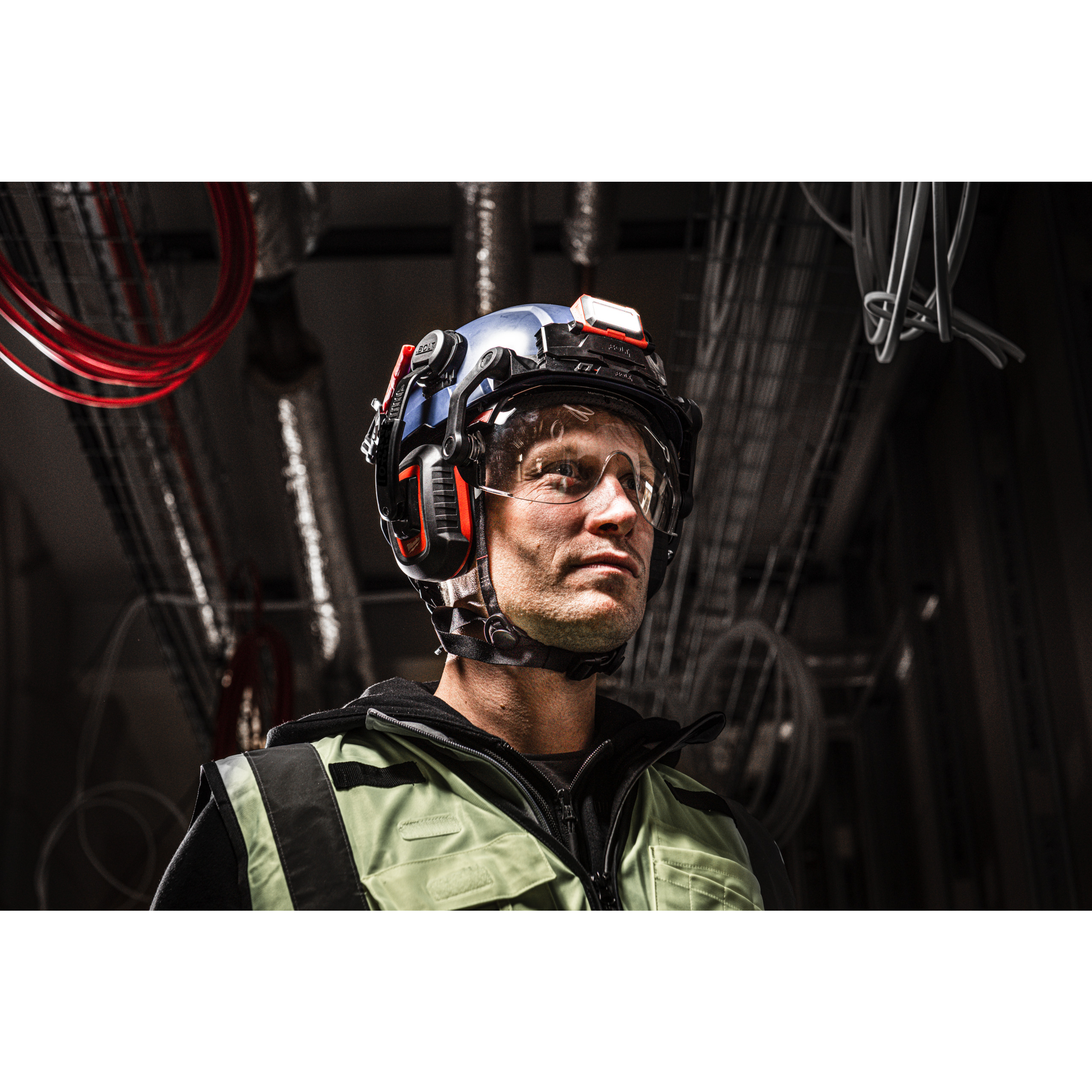 Milwaukee Industriekletterhelm grün, belüftet BOLT 200