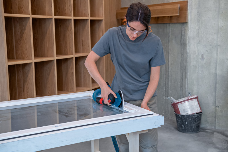 Bosch Akku-Schwingschleifer GSS 12V-13 in L-BOXX