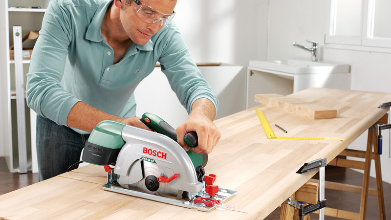 Anwendungsbild, Kreissäge, Holzarbeiten, Schnittwerkzeug, Strommaschine, Bosch