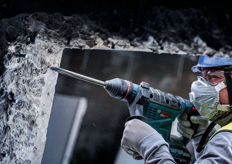 Anwendungsbild, Bohrhammer, Schrauber, Baustelle, Kraftwerkzeug, Sicherheit