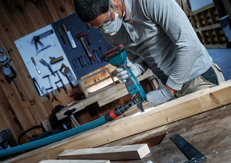Anwendungsbild, Schreiner, Bohrmaschine, Holzarbeiten, Werkzeug, Holzlatte