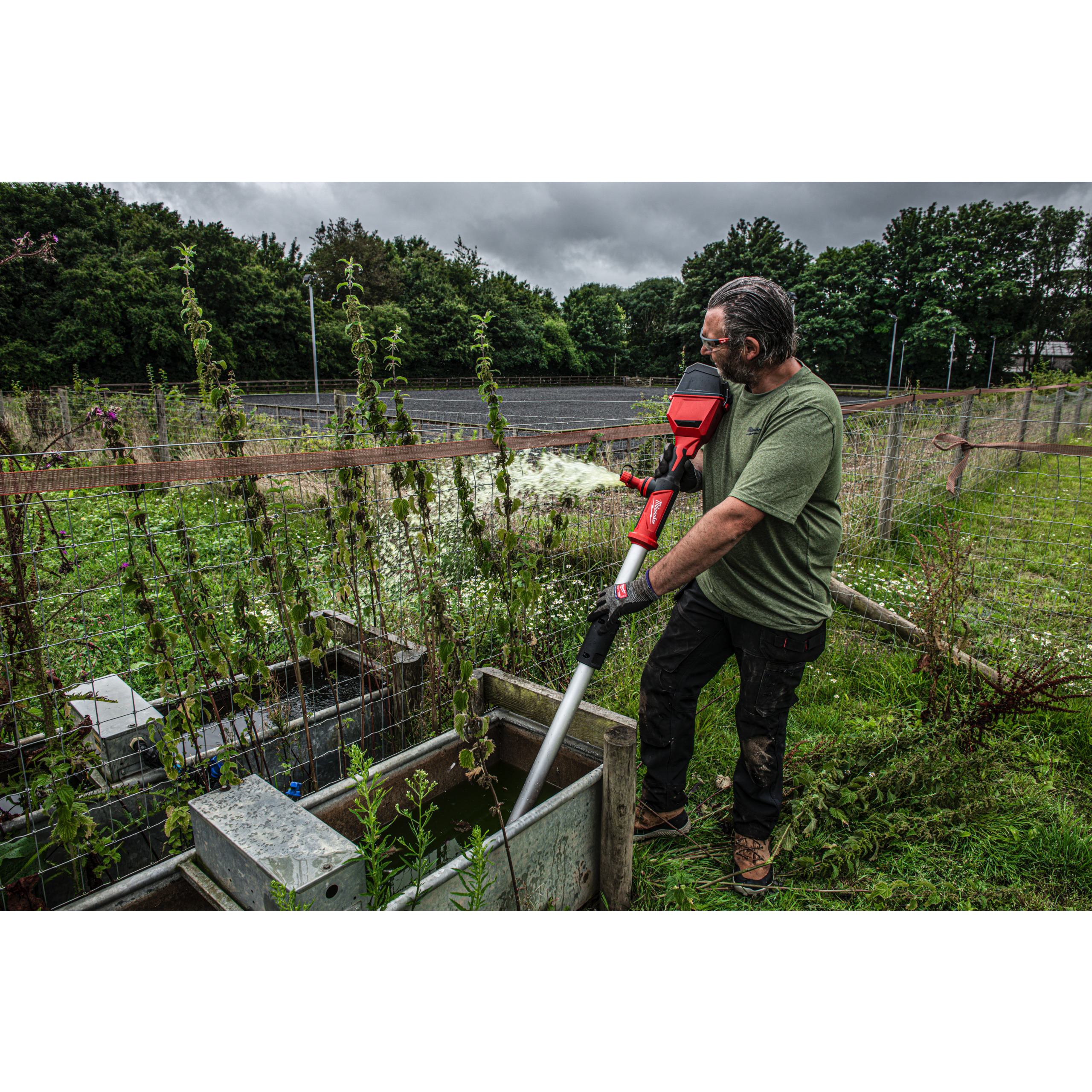 Milwaukee Akku-Stabwasserpumpe M18 HYDROPASS M18BLSWP-801