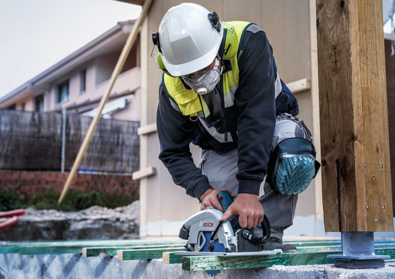Anwendungsbild, Baustelle, Sicherheit, Elektrowerkzeug, Kreissäge, Arbeitsausrüstung