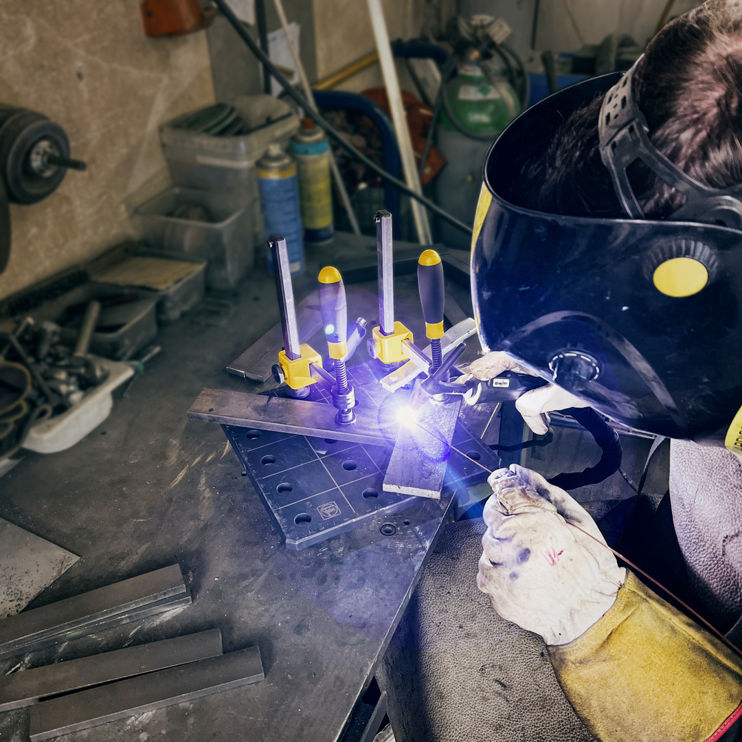 Anwendungsbild, Metallbearbeitung, Person, Schweißen, Maschine, Rad