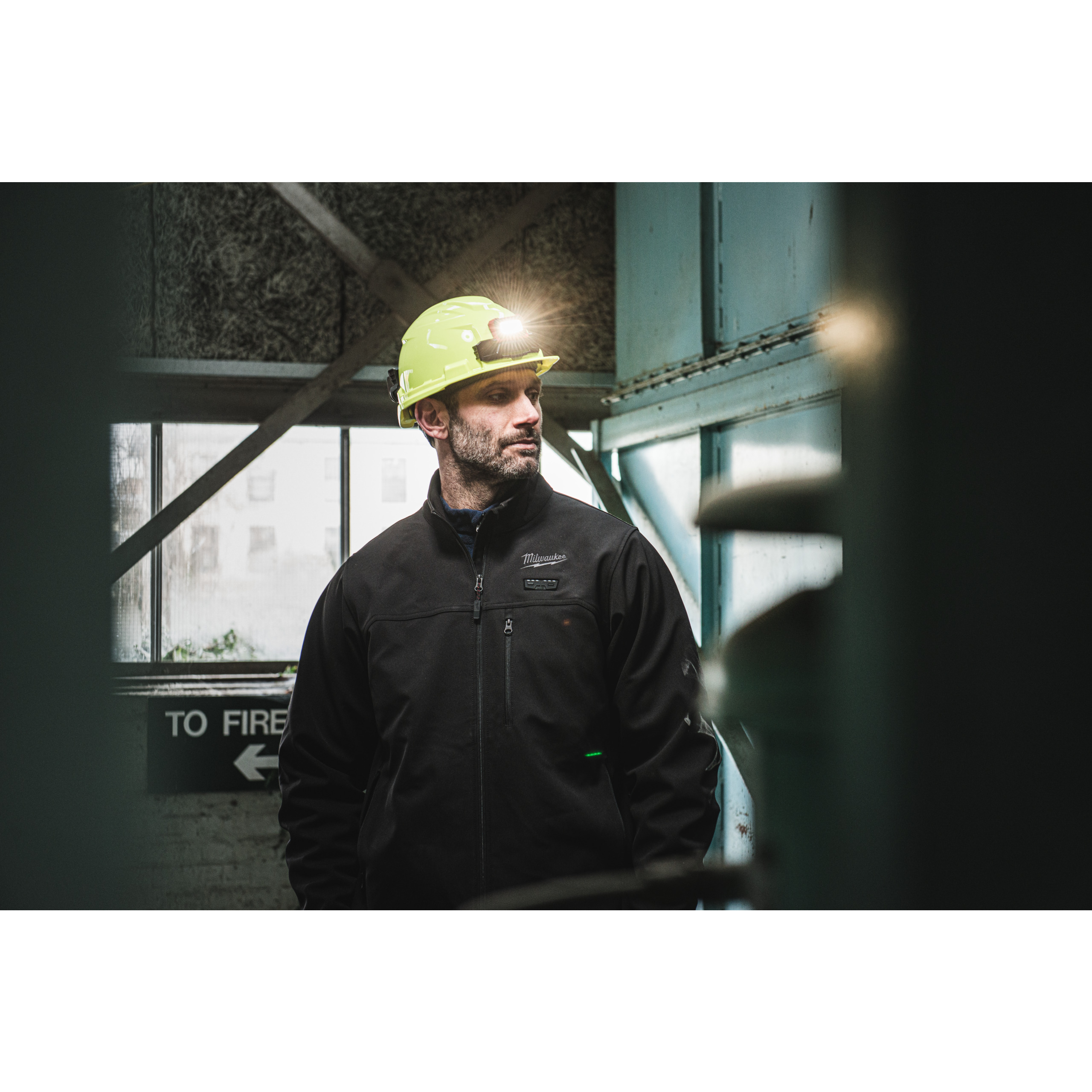Milwaukee Akku-Heiz-Jacke 12 V Herren schwarz, ohne Akku u. Ladegerät M12 HJBL6-0 (XXXL)