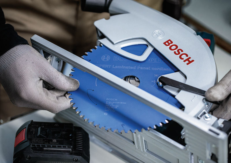 Detailbild, Kreissäge, Circular Saw, Bosch, Stahlzahn, Arbeitswerkzeug