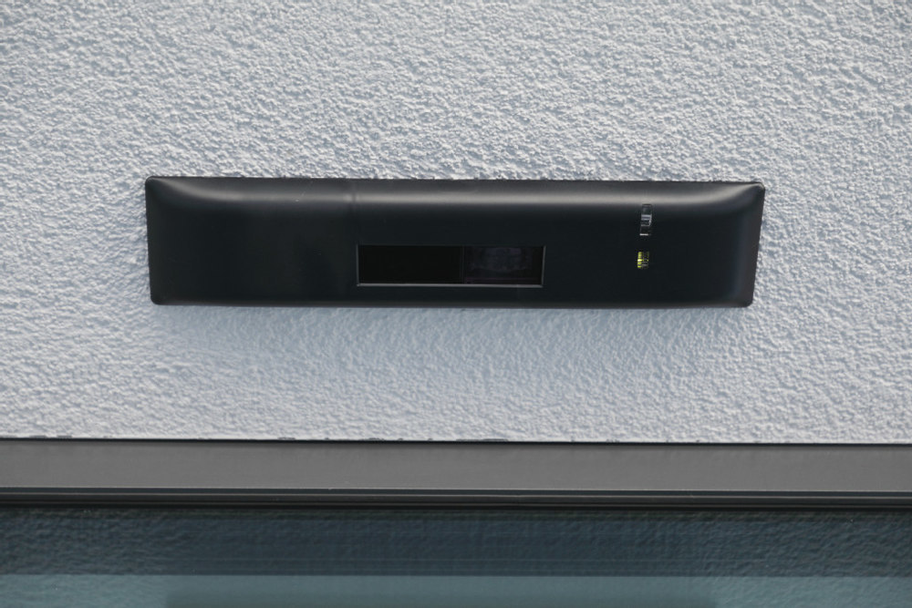 Türklingel, schwarz, rechteckig, Wand, Installation