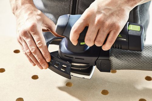 Anwendungsbild Akku-Deltaschleifer DTSC 400 3,0 I-Plus