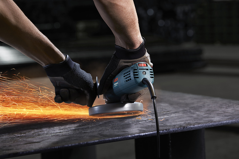 Bosch Kabelgebundener Winkelschleifer GWS 7-115 E