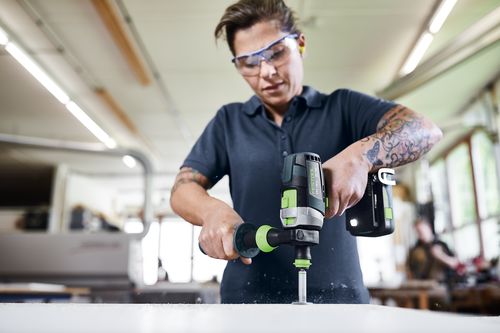 Anwendungsbild Akku-Schlagbohrschrauber QUADRIVE TPC 18/4 5,2/4,0 I-Set