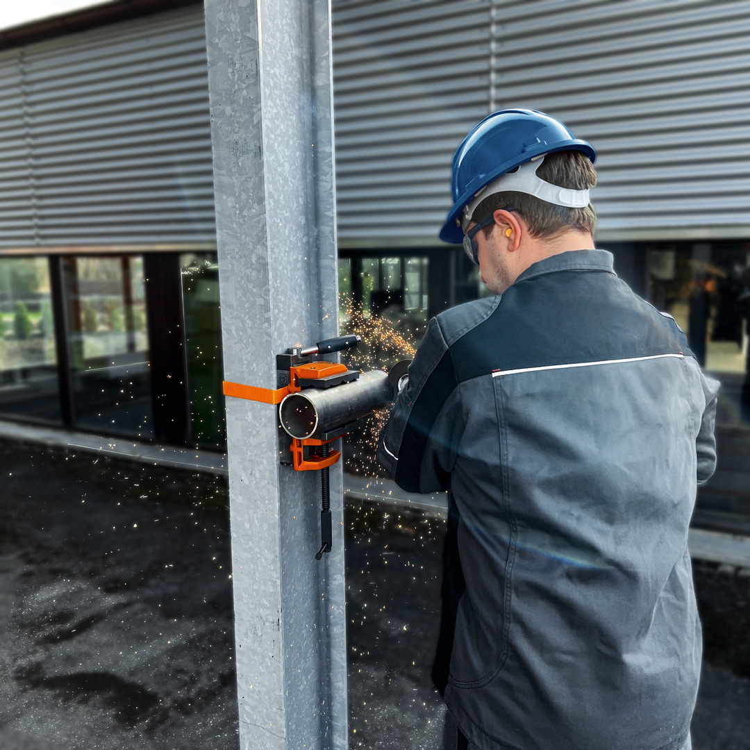 Anwendungsbild Anwendungsbild, Person, Arbeiter, Helm, Erwachsener, Mann